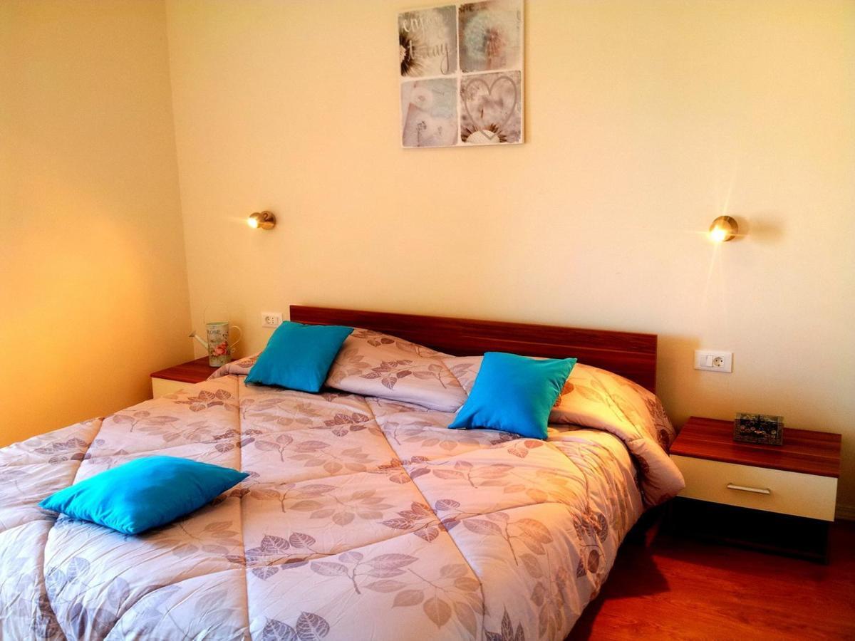 Apartment Maria - Comfortable Kaštela Buitenkant foto