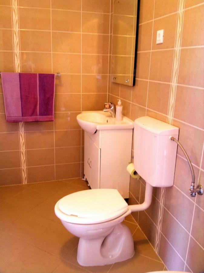 Apartment Maria - Comfortable Kaštela Buitenkant foto