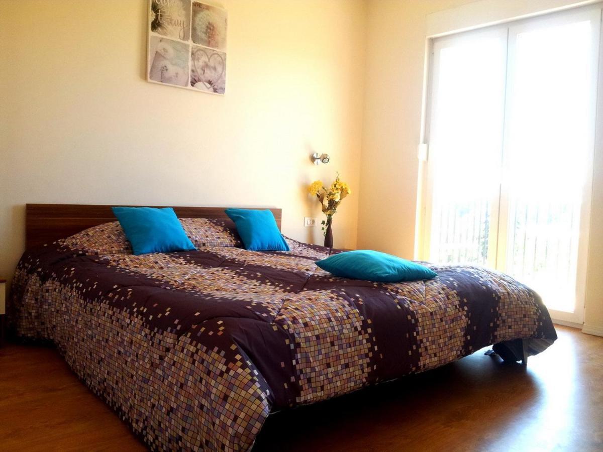 Apartment Maria - Comfortable Kaštela Buitenkant foto