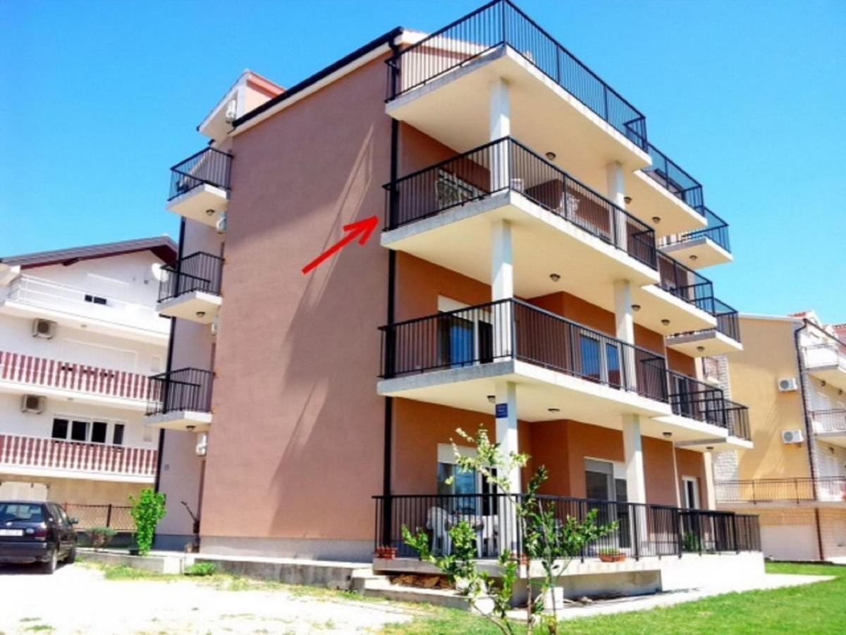 Apartment Maria - Comfortable Kaštela Buitenkant foto
