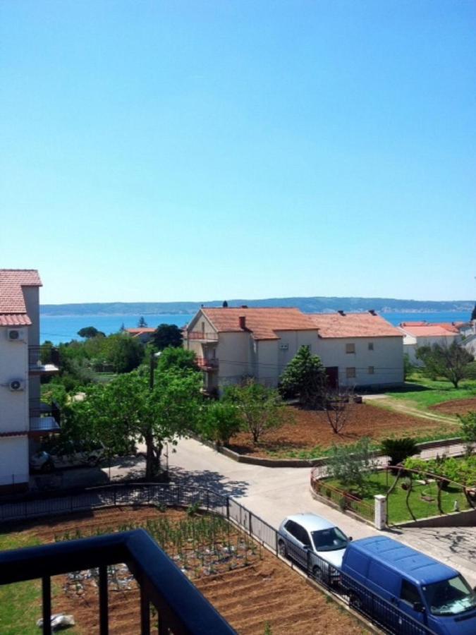 Apartment Maria - Comfortable Kaštela Buitenkant foto